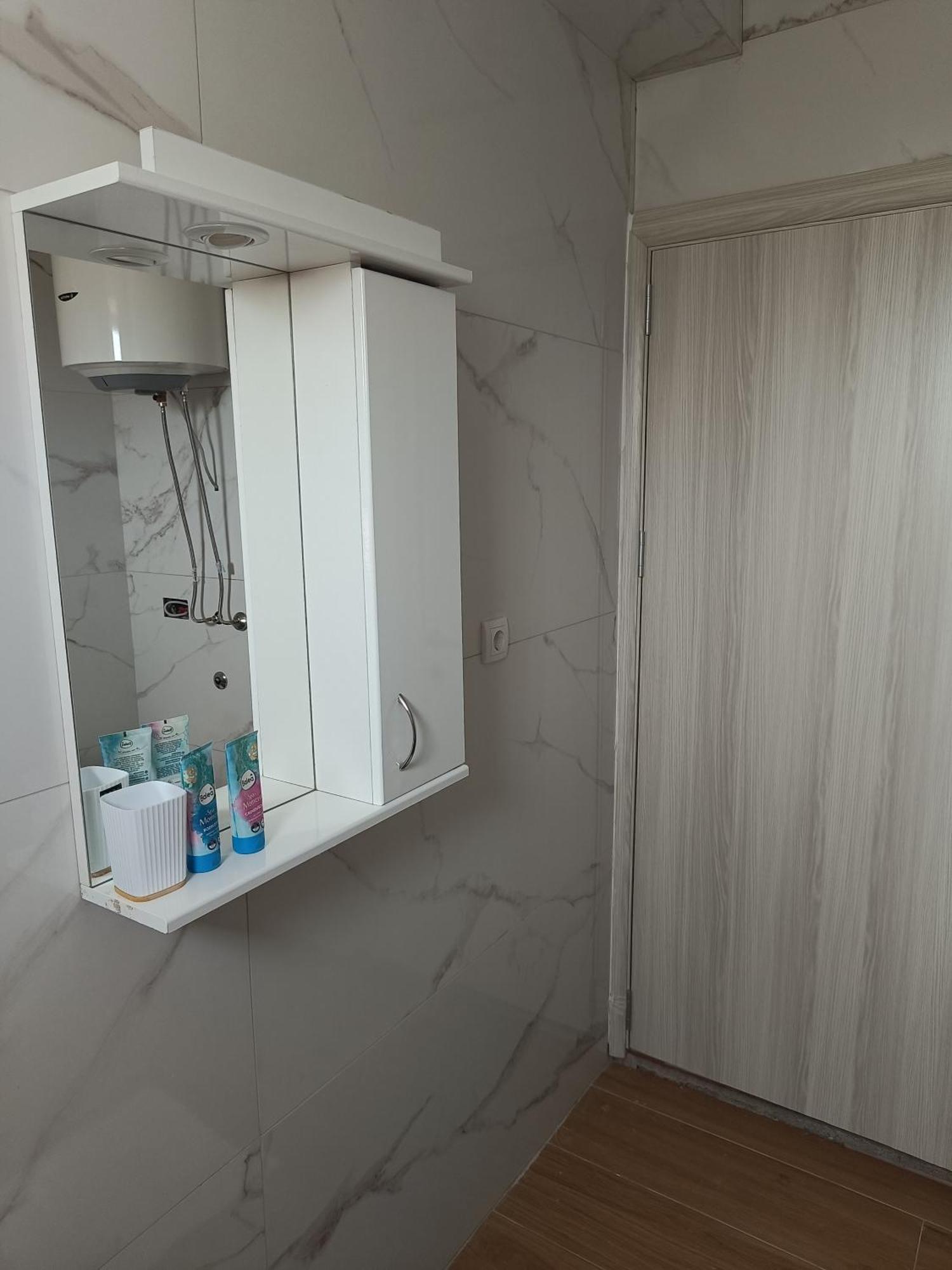 Matija Airport Apartment Mitrovici  Екстериор снимка